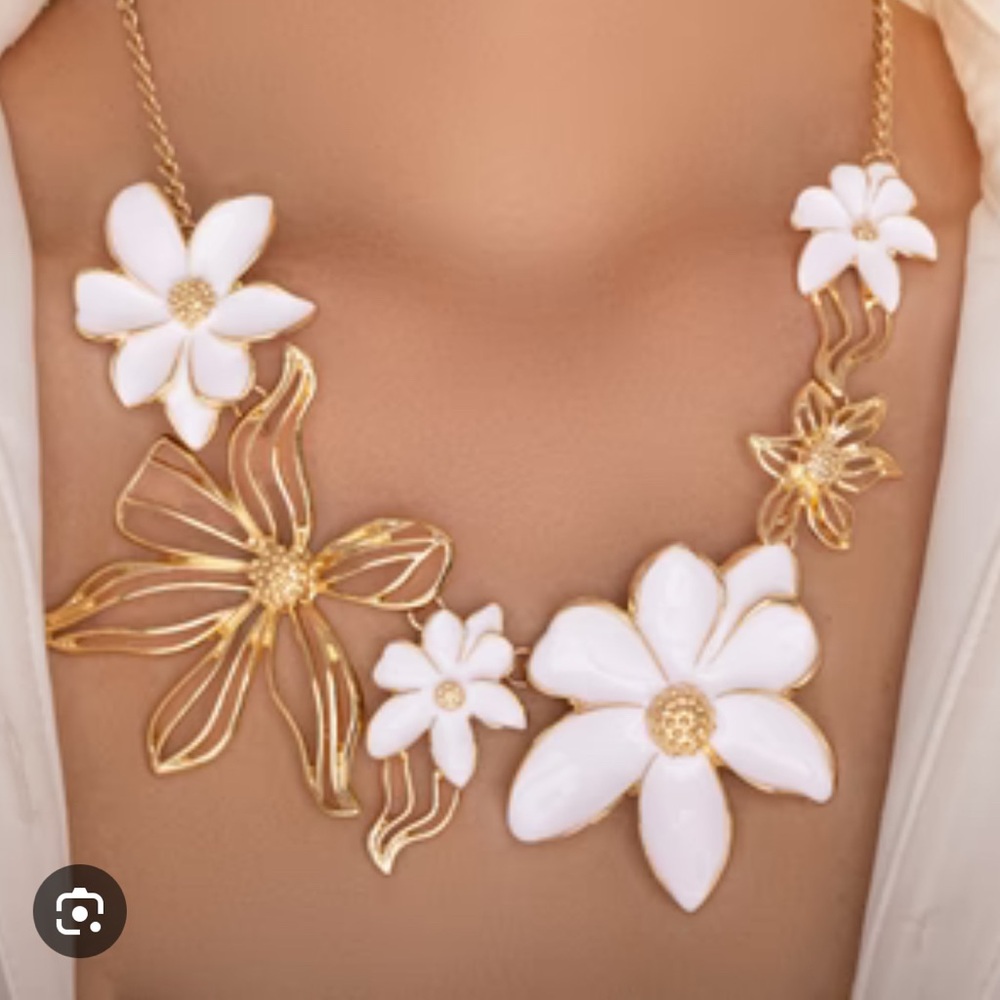 Floral Gold and White Necklace